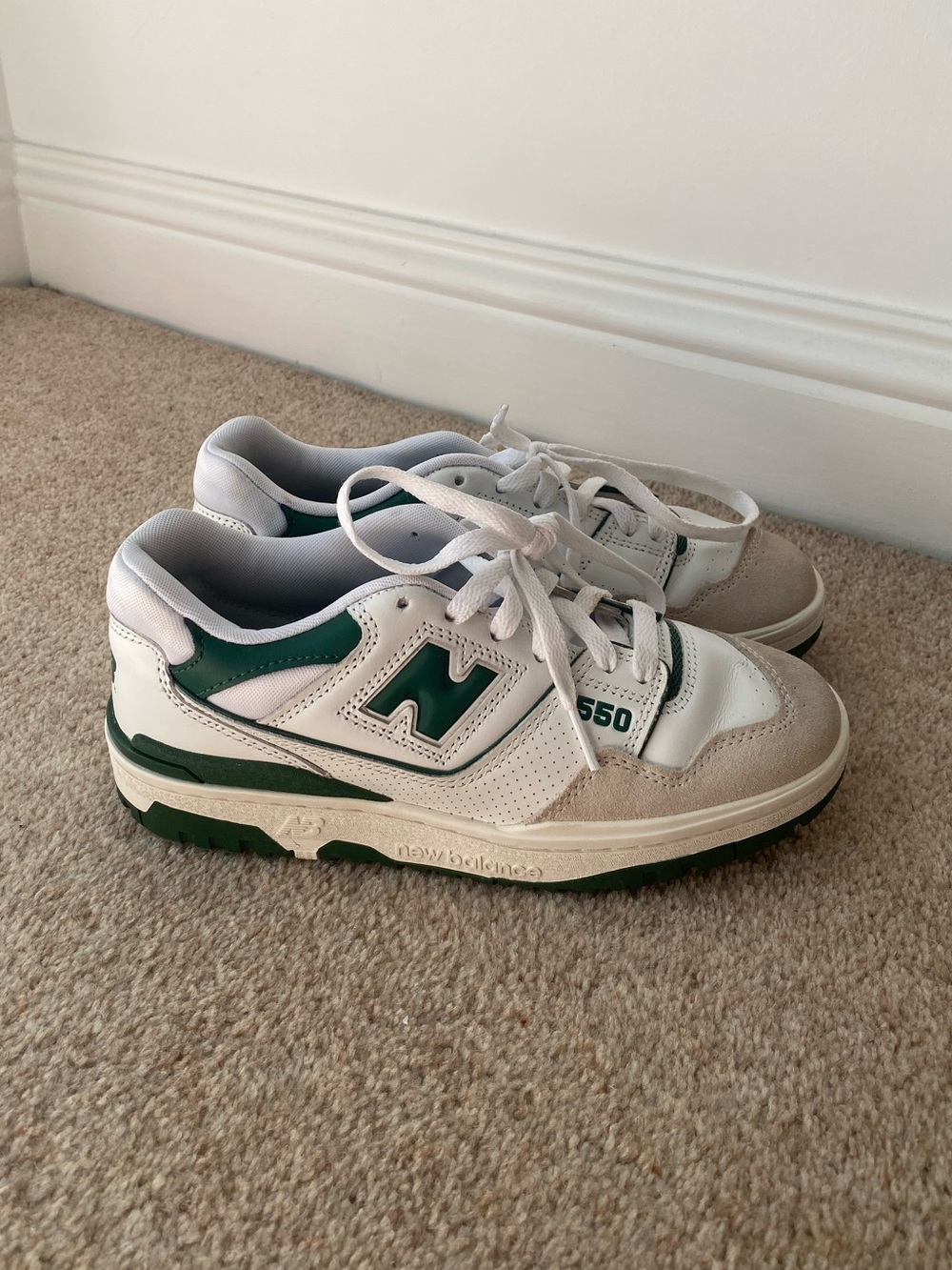 New Balance 550 White Forest Green Grey Suede Women’s Size 7